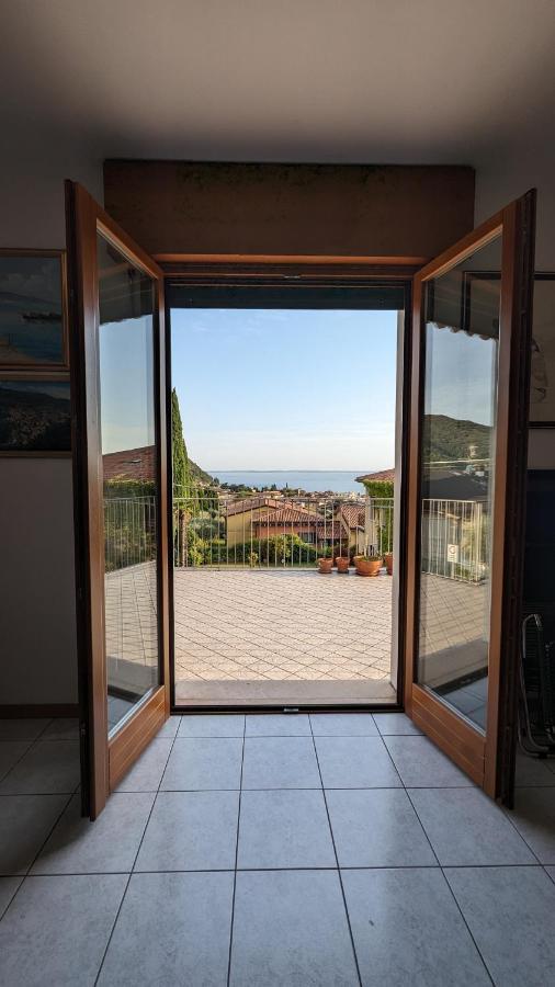 Terrazza Di Garda - Regarda Travel Apartment ภายนอก รูปภาพ