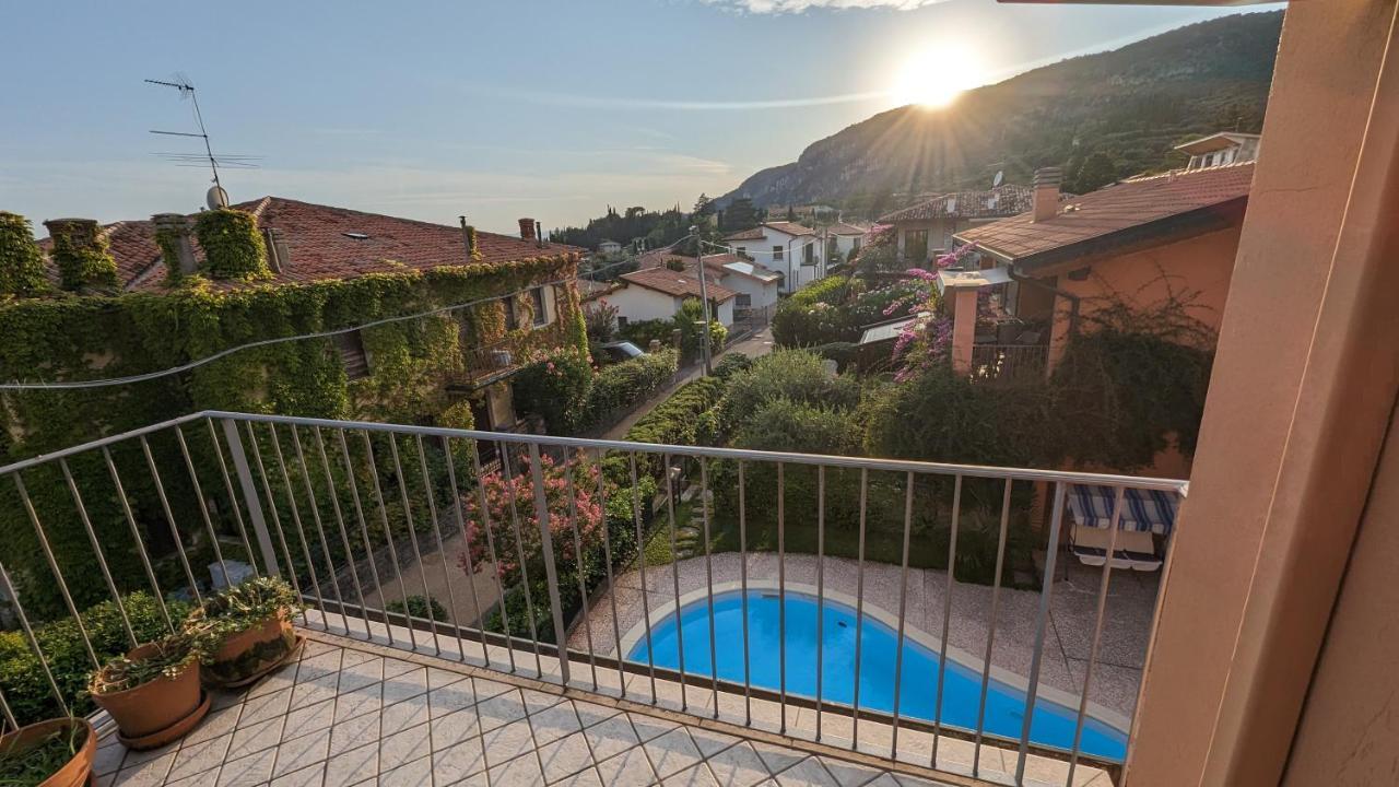 Terrazza Di Garda - Regarda Travel Apartment ภายนอก รูปภาพ